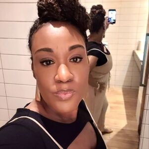 Meet your Posher, Shawna